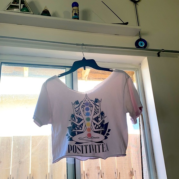 LAST PositiviTEE 👑 - Picture 2 of 13